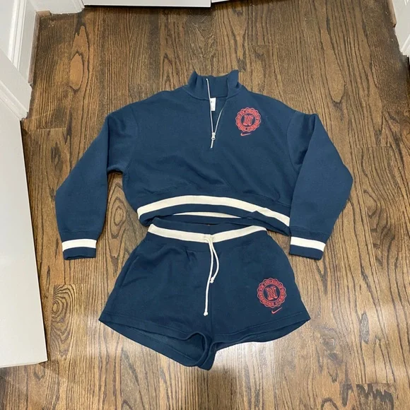 Set - Picture 3 of 3